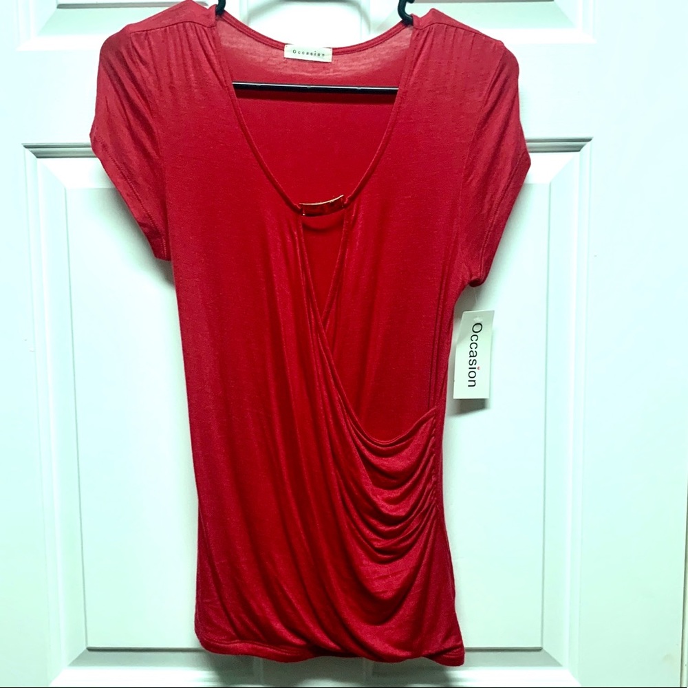 Beautiful Brand New Red Blouse w/ Gold Center